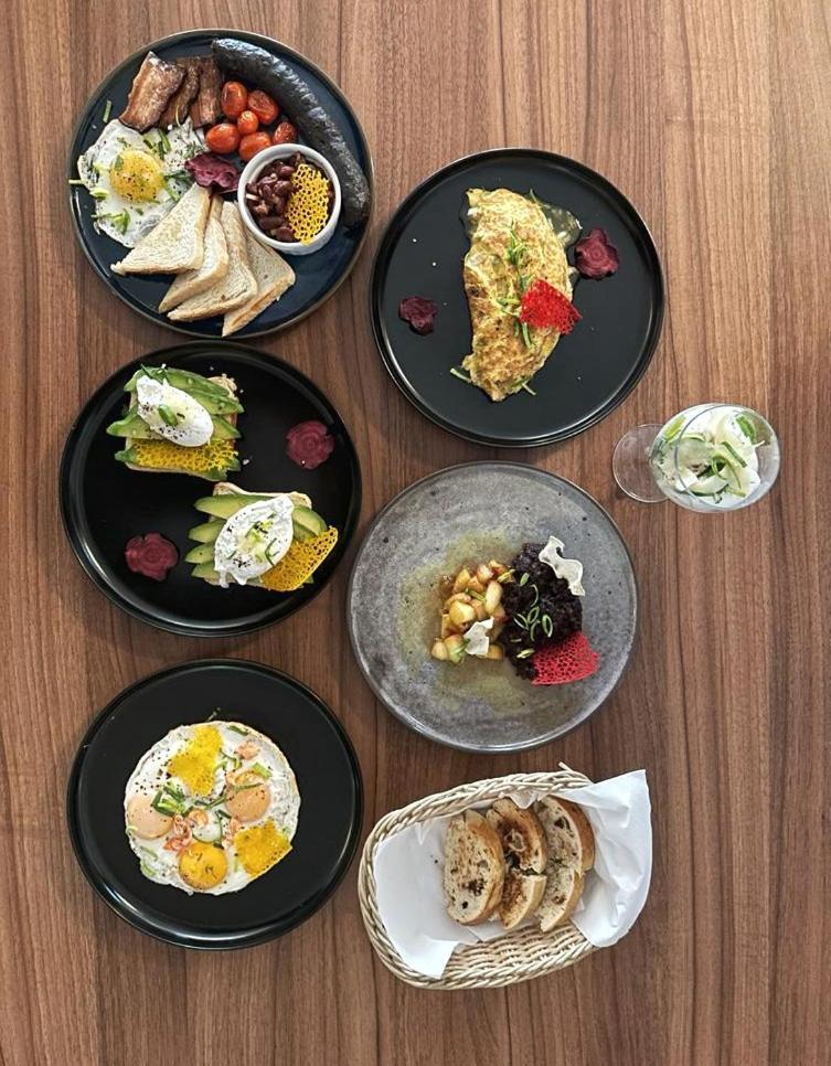 Restaurace A Penzion Lutena Dolni Lutyne エクステリア 写真